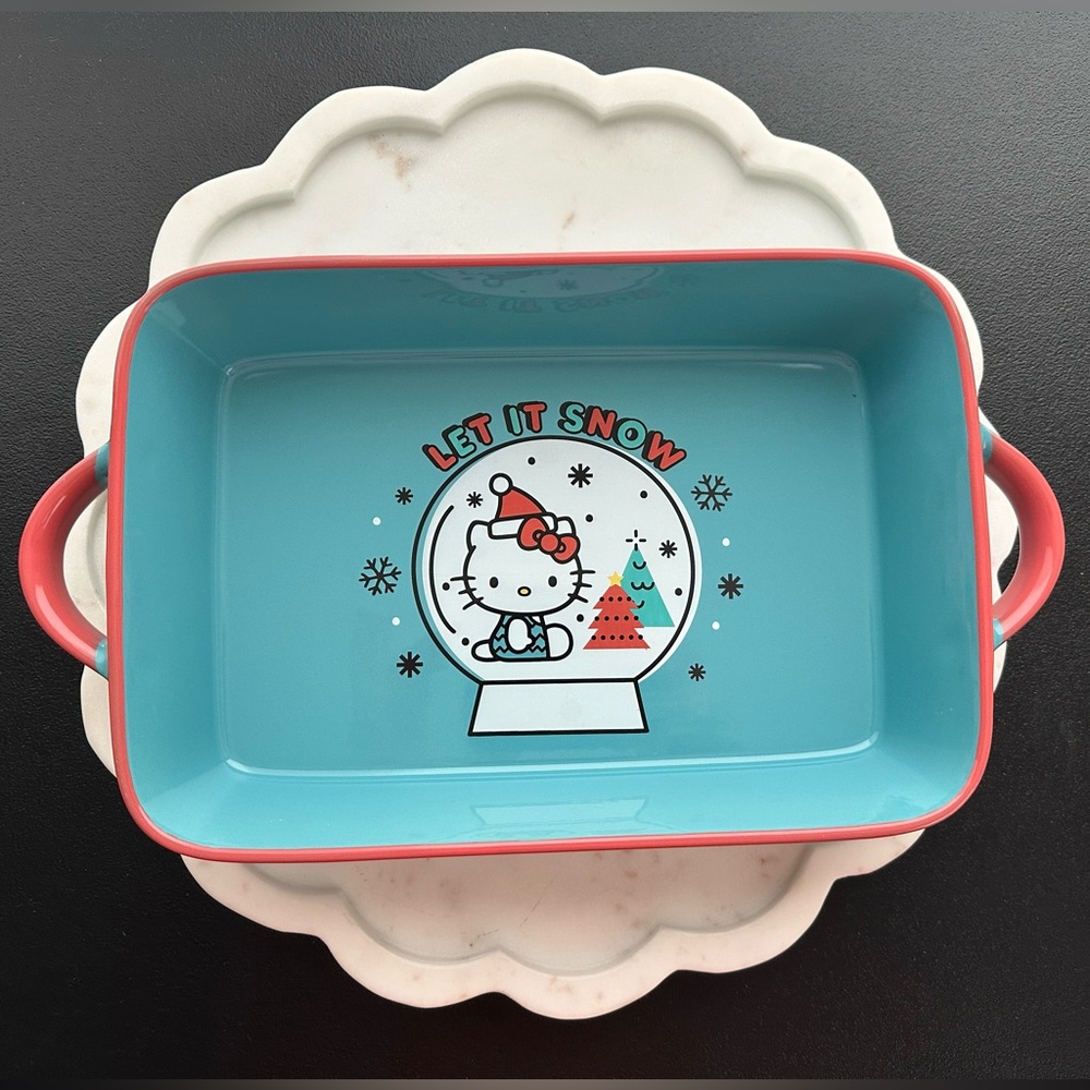 Hello Kitty Retangular Snow Globe Bakeware